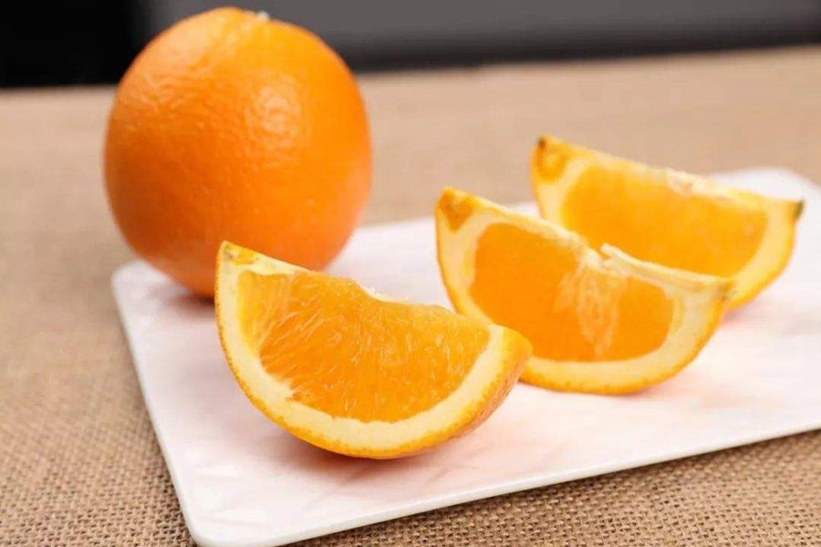 孕妇吃橙子宝宝会白吗