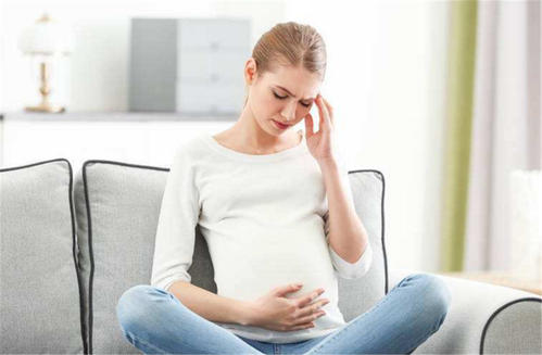 怀孕后期反酸水的原因